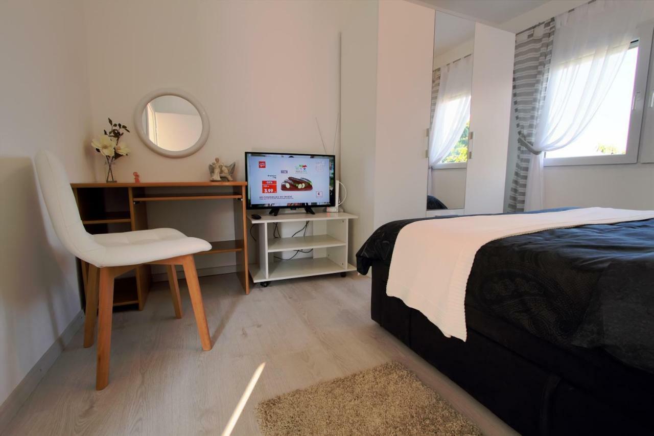 Apartament Apartman Ana Otočac Zewnętrze zdjęcie
