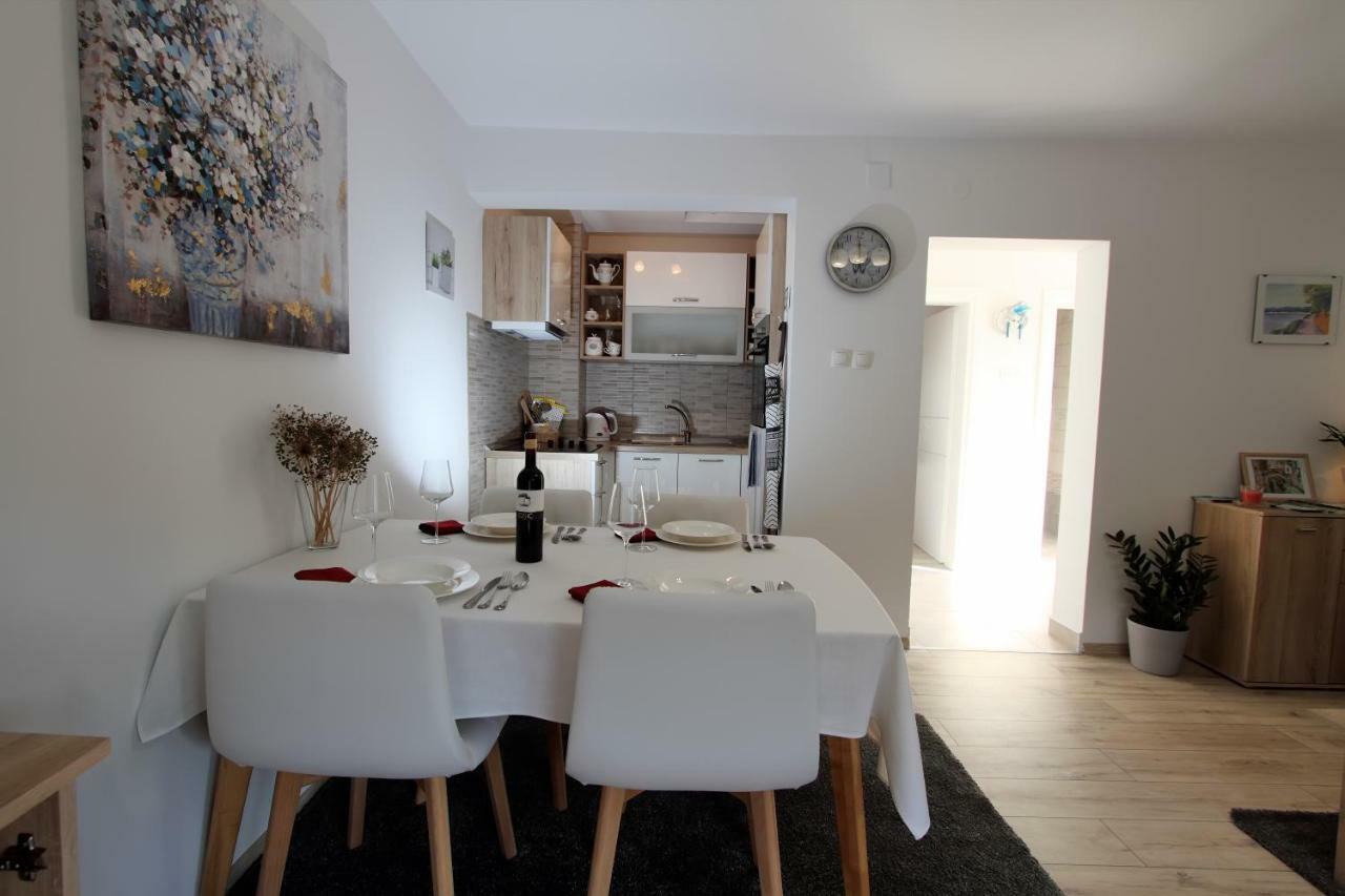 Apartament Apartman Ana Otočac Zewnętrze zdjęcie