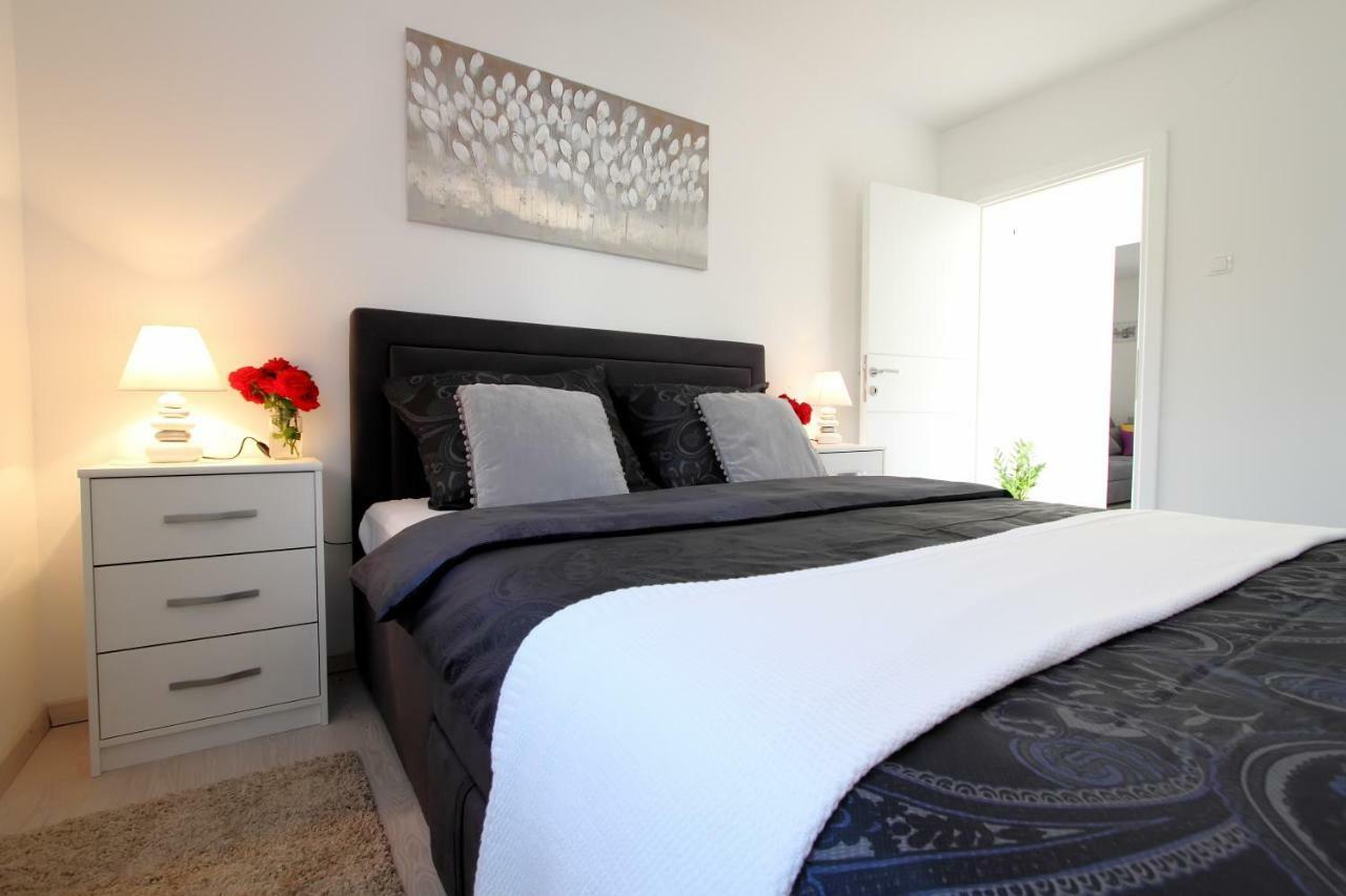 Apartament Apartman Ana Otočac Zewnętrze zdjęcie